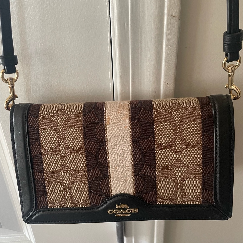 Coach cross body purse.